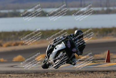 media/Dec-18-2022-SoCal Trackdays (Sun) [[8099a50955]]/Turn 14 (940am)/